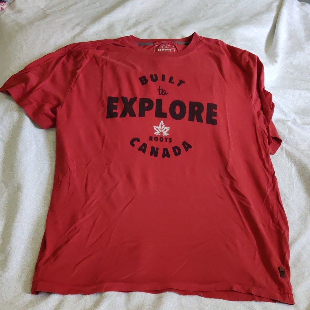 Roots Men's L Red Graphic T-Shirt - Built To Explore Canada